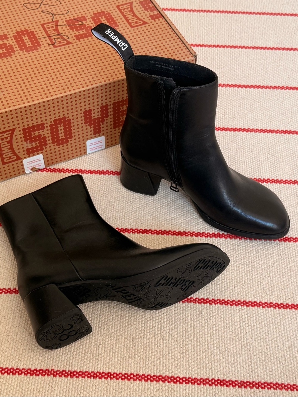 Camper Black Leather Mid-Heel Ankle Boots - Picture 3 of 6